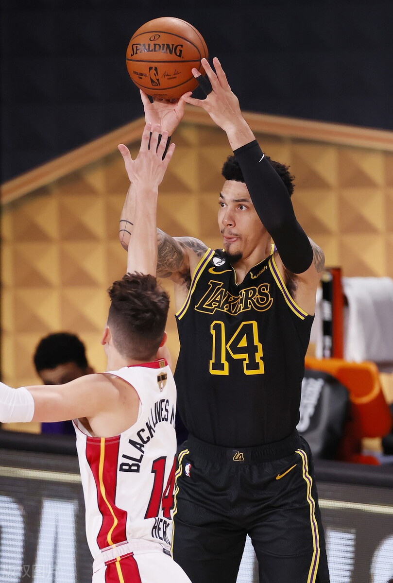 开云全站-意甲倒计时；纽约尼克斯今晨防线松动；细节引发关注；震撼外界；心理建设被强调的简单介绍